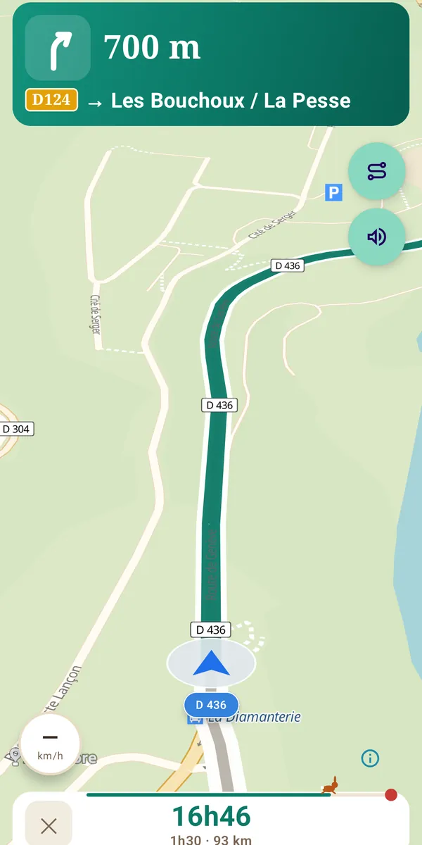 Capture de l'application : guidage pas à pas sur une départementale du Jura